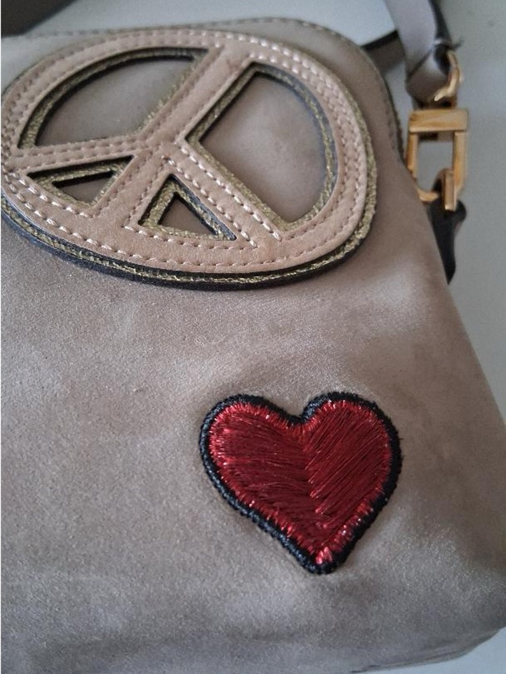 TORY BURCH PEACE LOVE CROSSBODY BAG EXC CONDITION - Picture 10 of 12